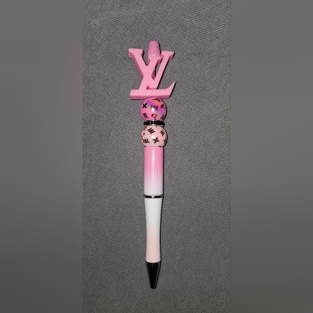 Beaded pen